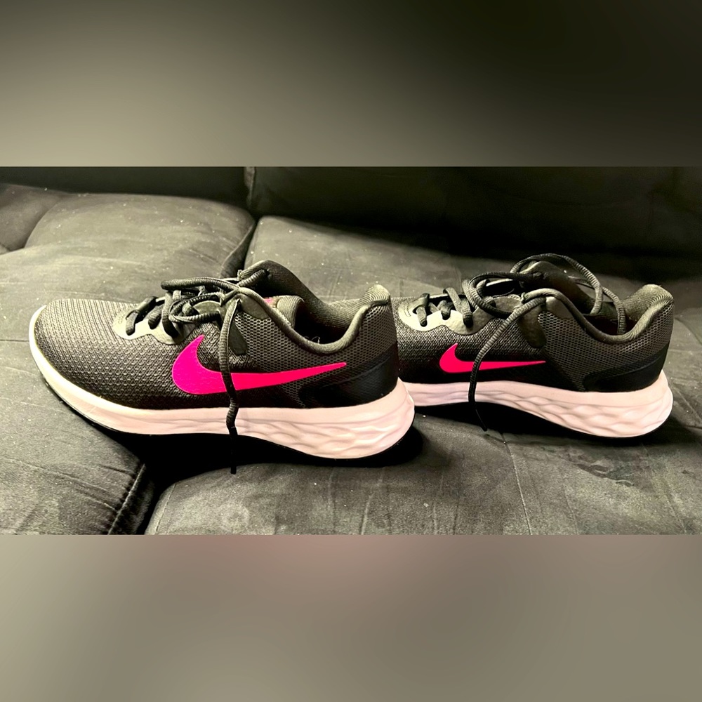 Nike Revolution shoes size US 5.5. Brand new, out of box